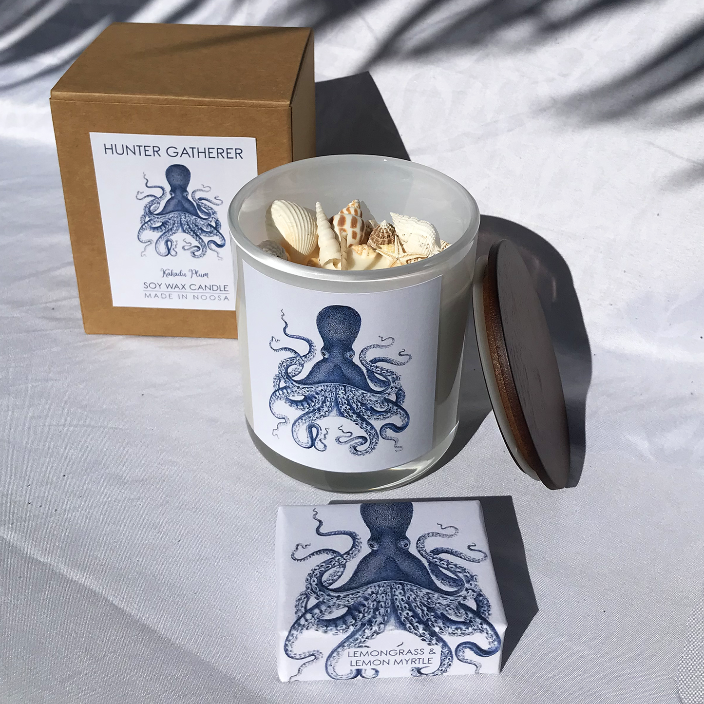 Hunter Gatherer / Pure soy wax shell candle / KRAKEN DESIGN / Boxed