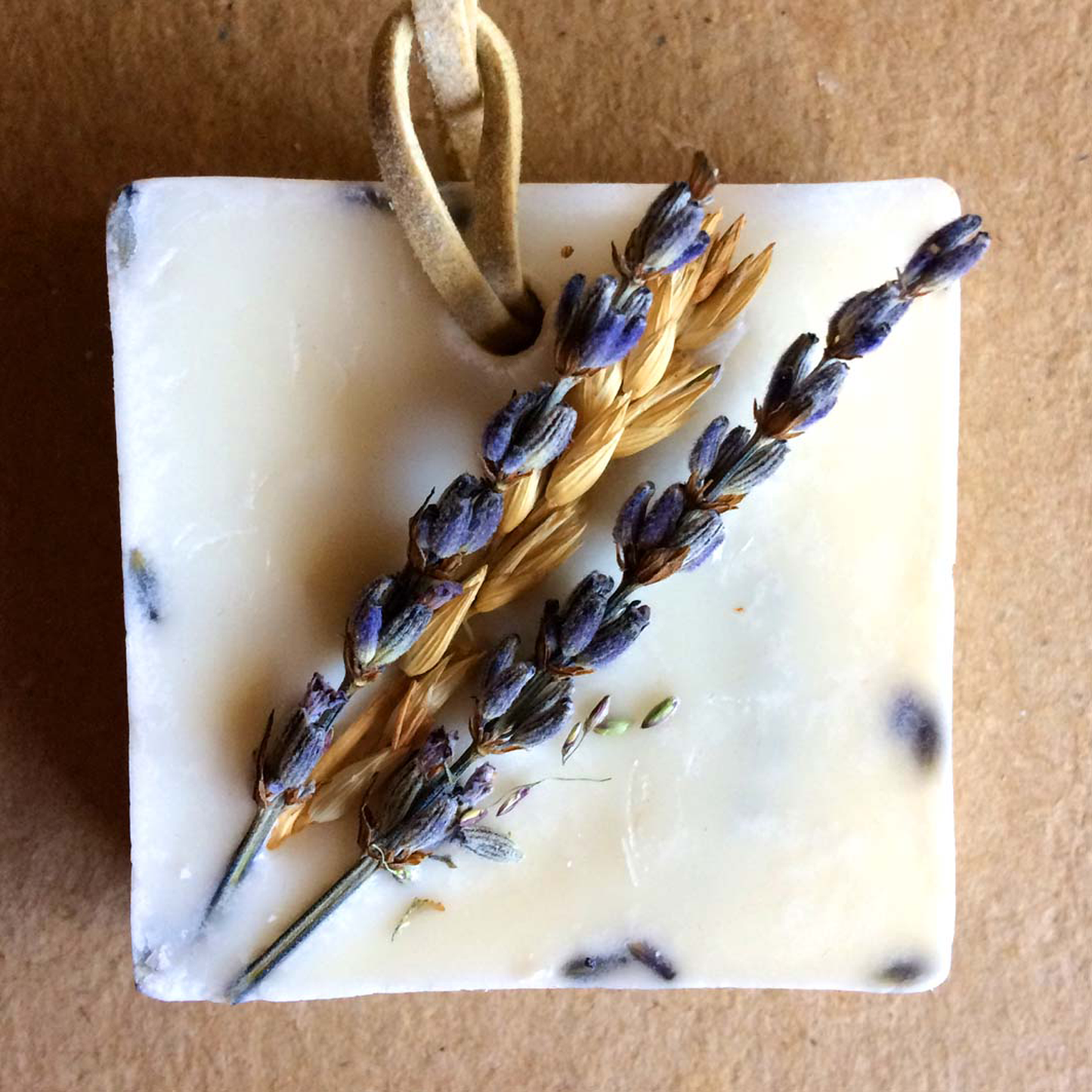 Refreshing Lavender | Soy Wax Wardrobe Tablet & Melt